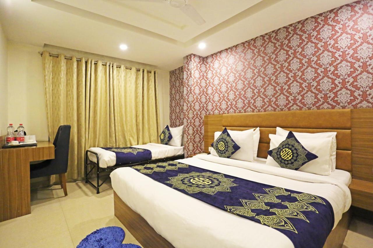 Hotel D'Capitol - Delhi Airport New Delhi Eksteriør bilde