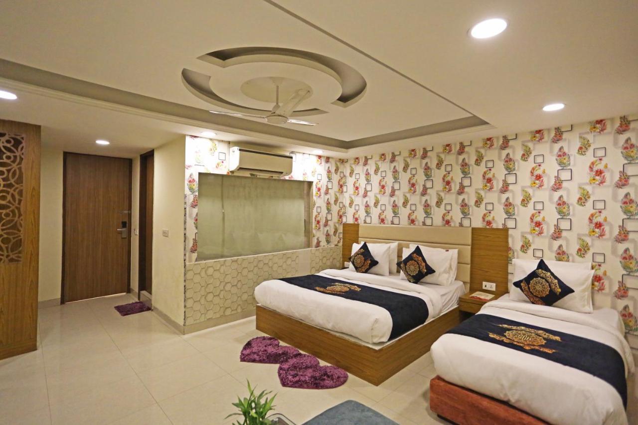 Hotel D'Capitol - Delhi Airport New Delhi Eksteriør bilde