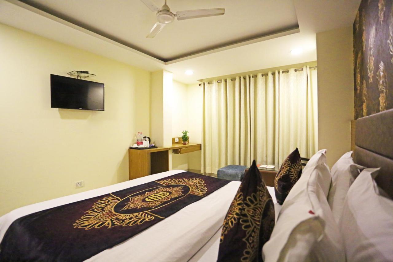 Hotel D'Capitol - Delhi Airport New Delhi Eksteriør bilde