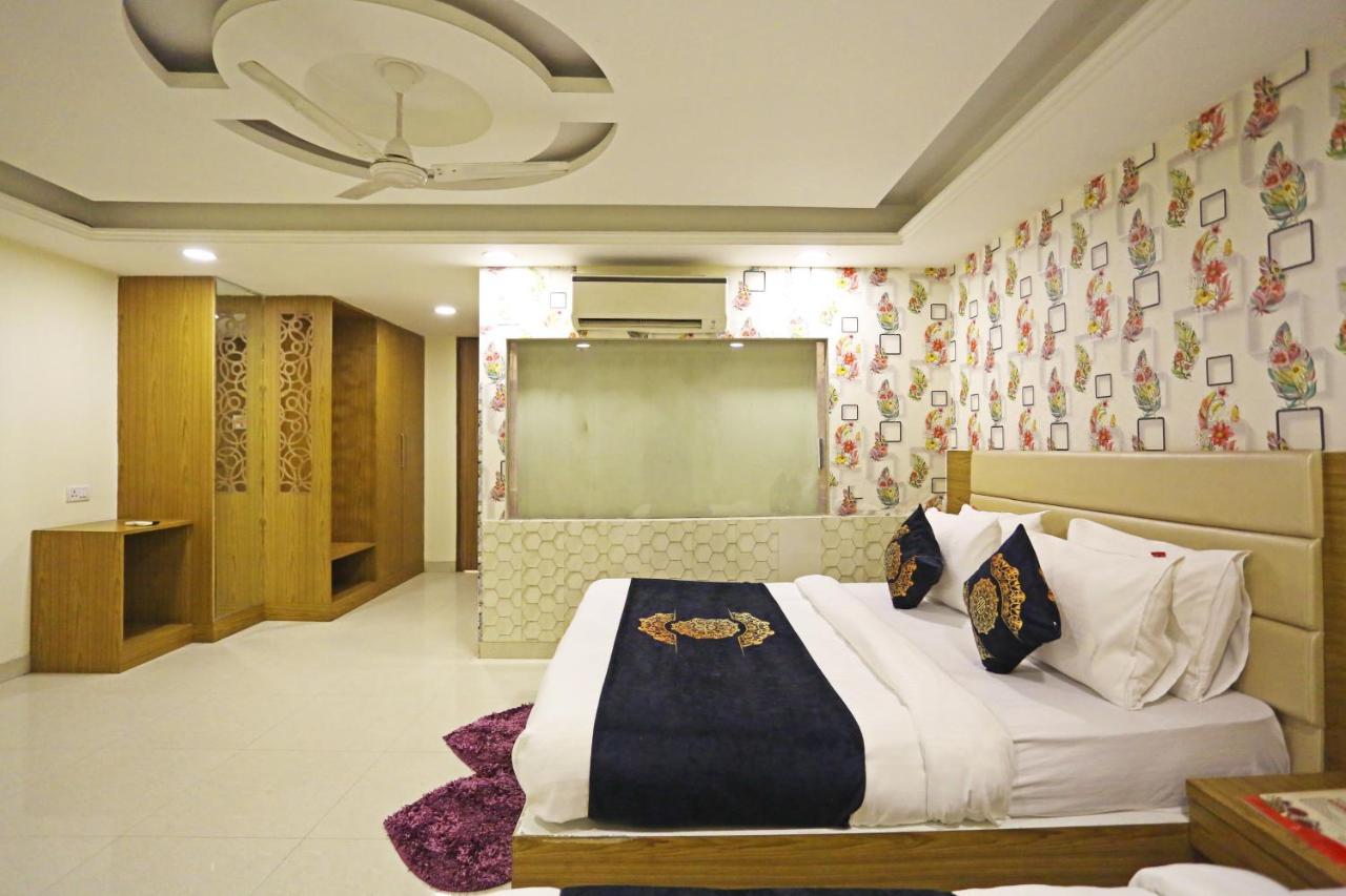 Hotel D'Capitol - Delhi Airport New Delhi Eksteriør bilde
