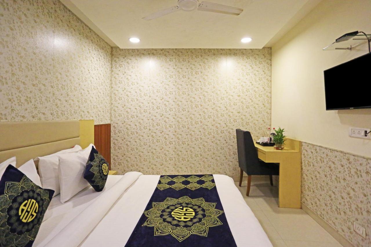 Hotel D'Capitol - Delhi Airport New Delhi Eksteriør bilde